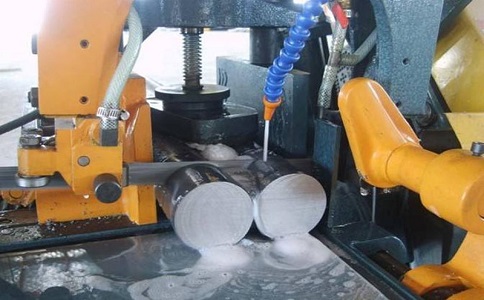 高埗镇卧式带锯床的送料方式有哪几种？